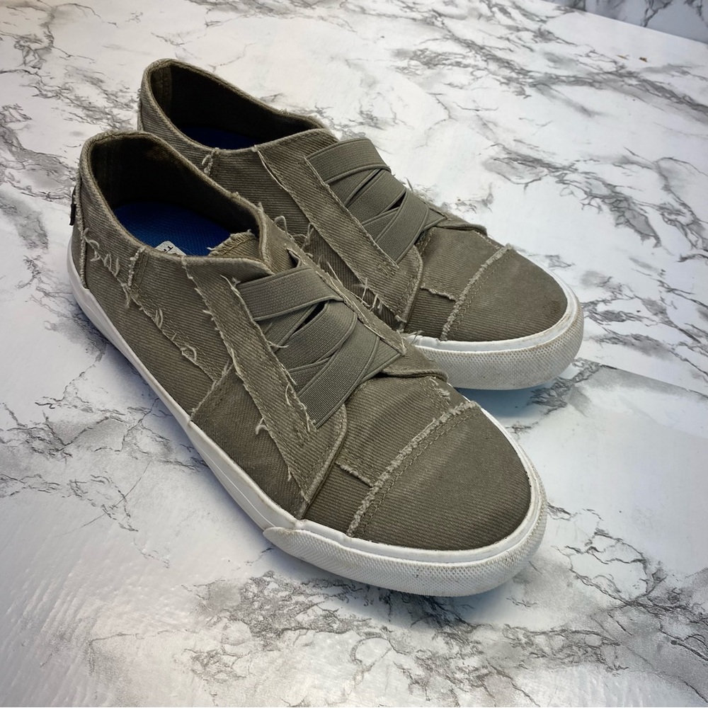 Jenn Ardor Sport A200 Trustfeet Tan Slip on Sneakers Size 7 Excellent Codition
